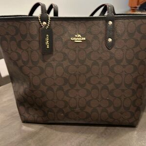 Coach Tote bag.